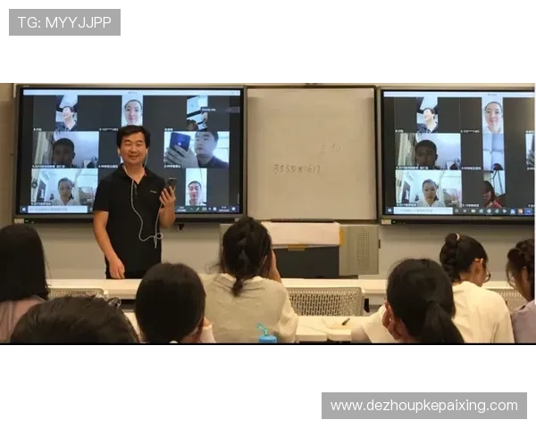 右耳在21点左右出现热感时的常见原因分析及专业医生的建议指导